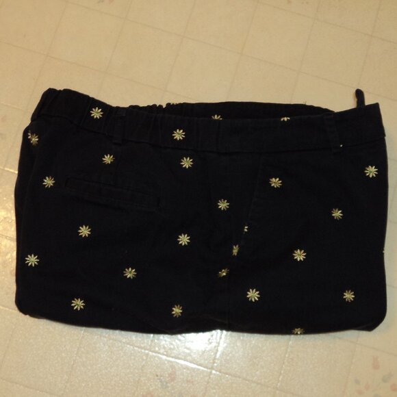 M Collection Women's Size 16 Capri Pants Embroidered Daisy Navy Blue Yellow - Picture 9 of 9